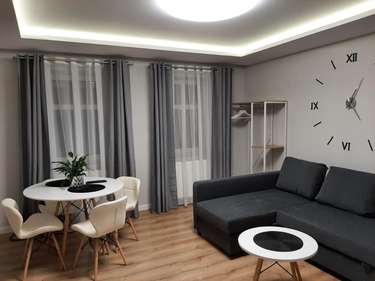 Central Platinum Apartments 14 รืบนิค ภายนอก รูปภาพ